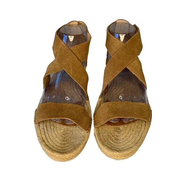 UGG Mila suede leather chestnut brown gladiator espadrille sandals. EUC Size 9.5 - Picture 2 of 11